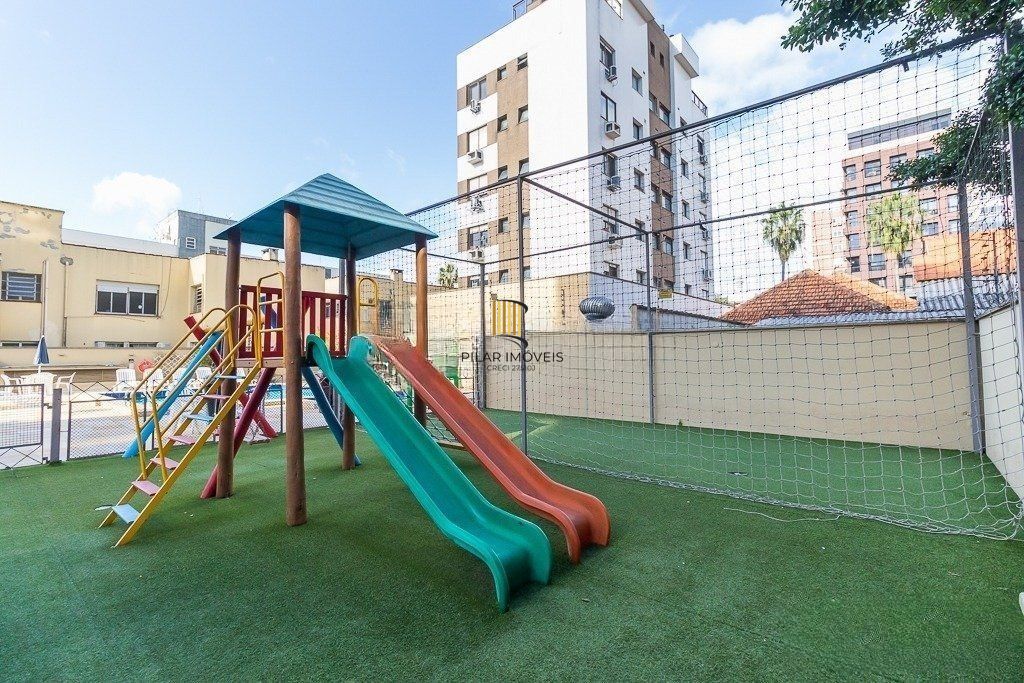 Apartamento com 3 Dormitórios, elevador vaga e 2 Sacadas no Menino Deus