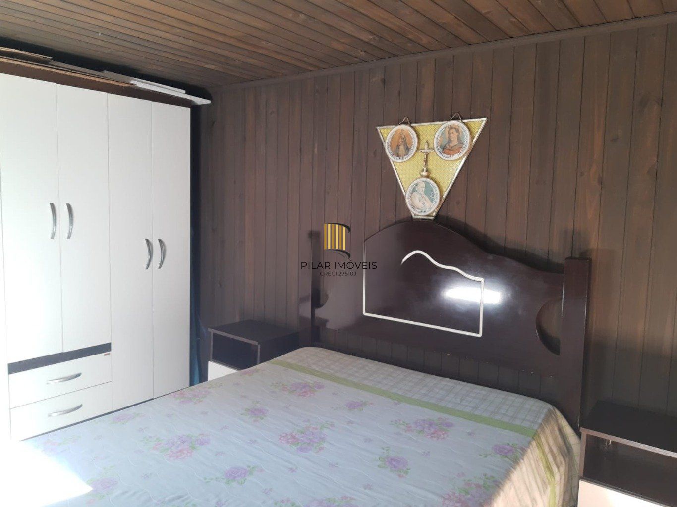 Casa com 3 quartos e 2 vagas de garagem coberta em Cachoerinha.