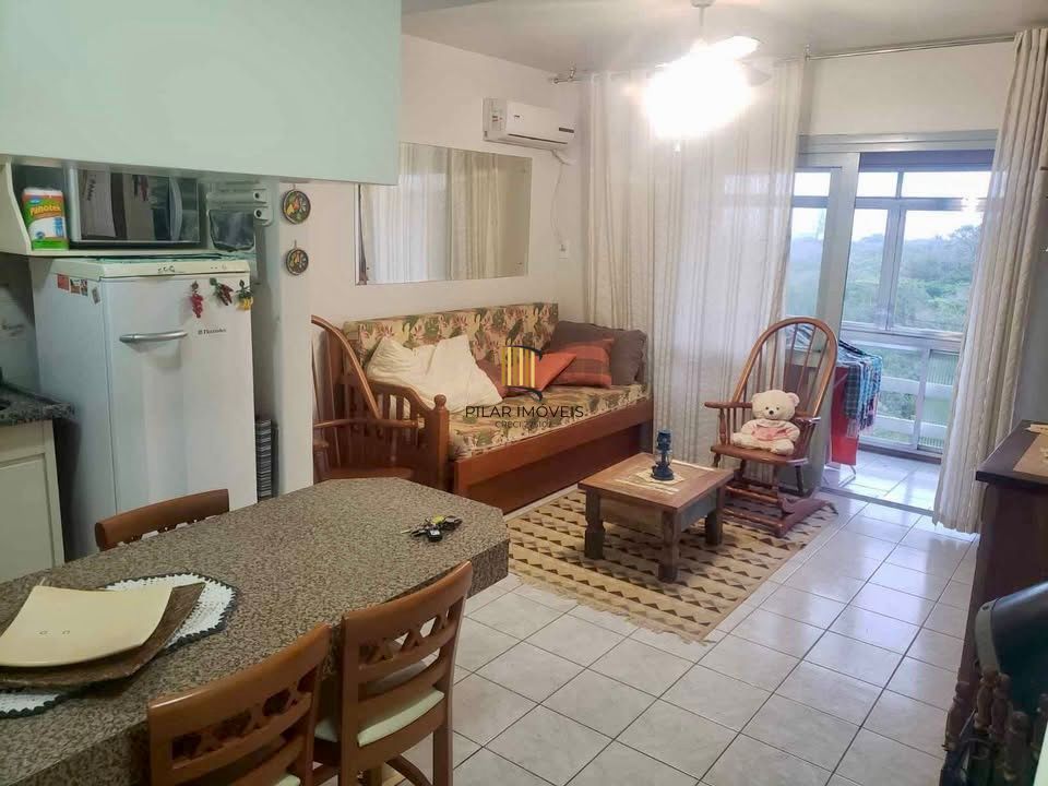 Apartamento 1 quarto com 1 vaga escriturada no condomínio Waikiki Capão Novo, Capão da Canoa.