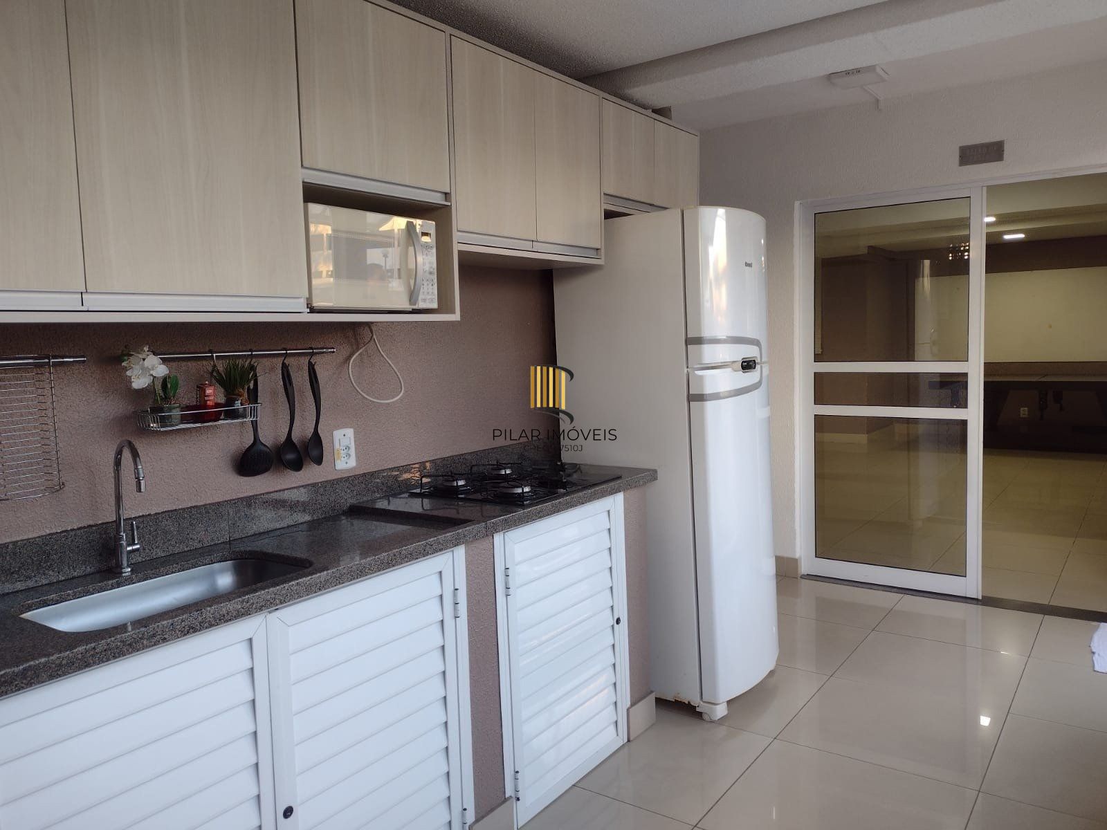 Apartamento 2 quarto, 1 vaga e piscina no bairro São Sebastiao