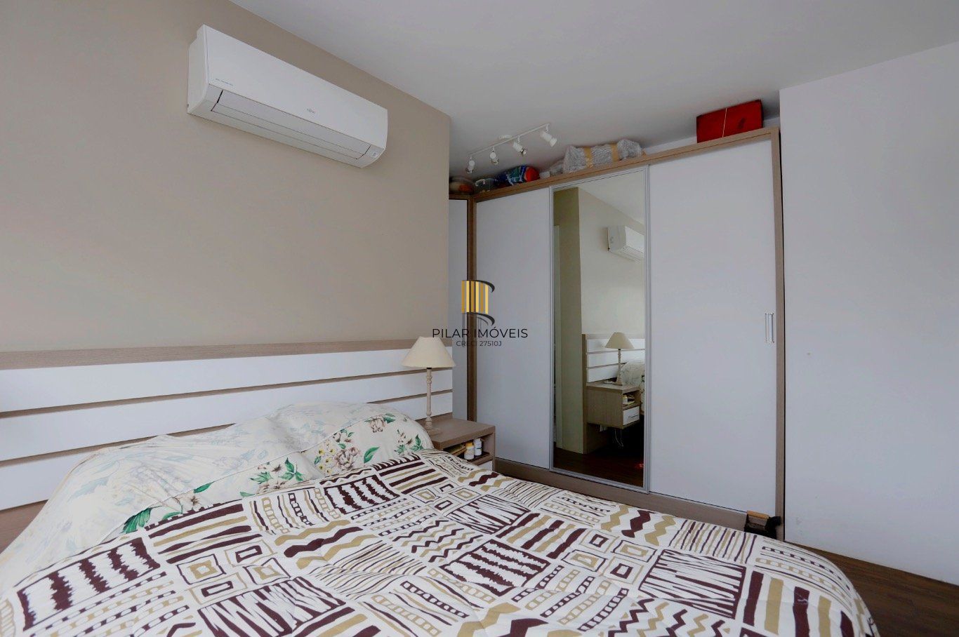 Apartamento 2 Dormitórios com Elevador e 2 Vagas à Venda no Jardim Carvalho