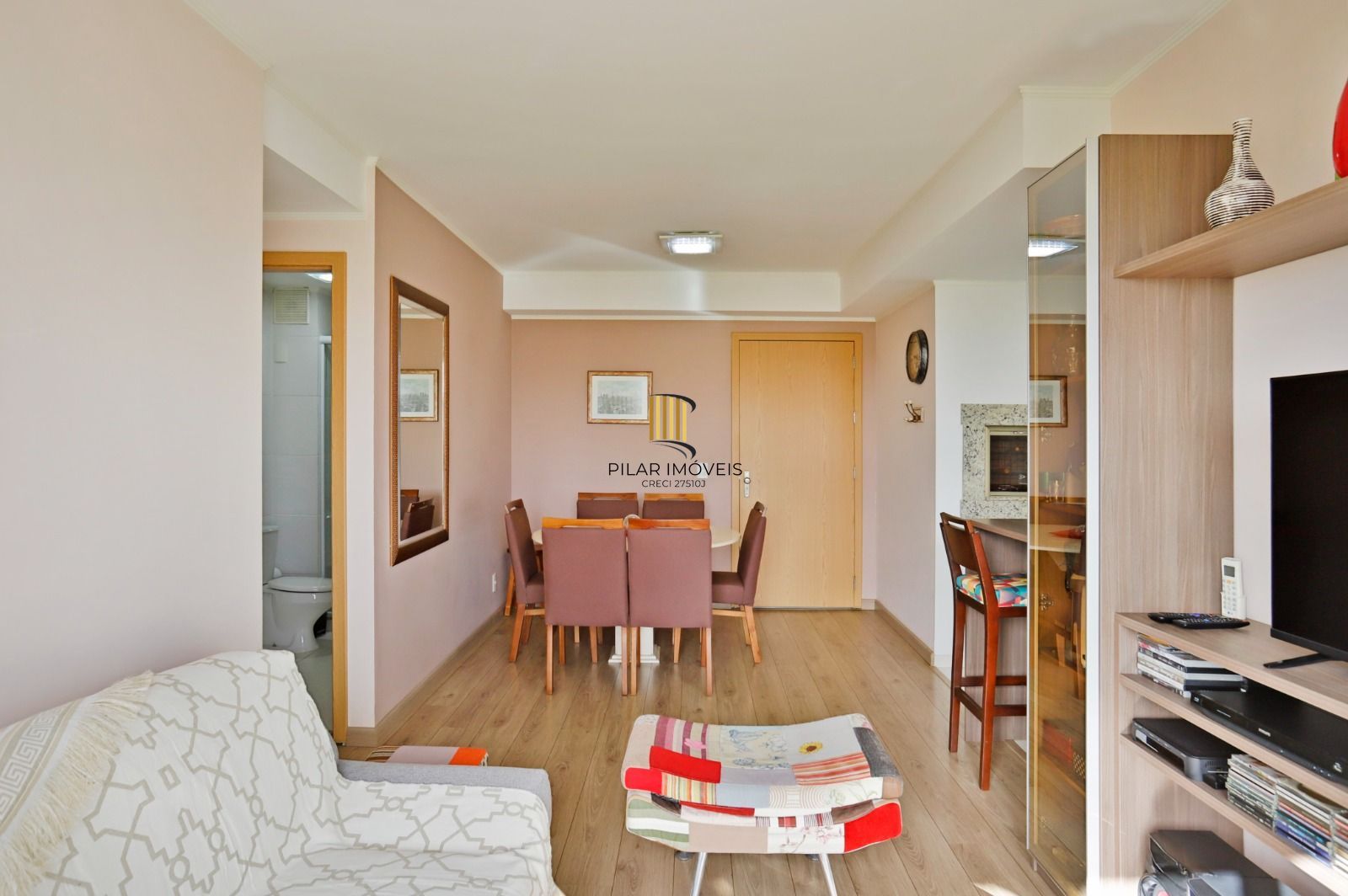 Apartamento de 2 dormitórios no bairro Jardim Lindóia