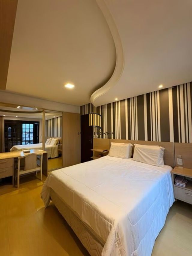 Casa de 3 dormitórios e 1 vaga de garagem em cachoeirinha.