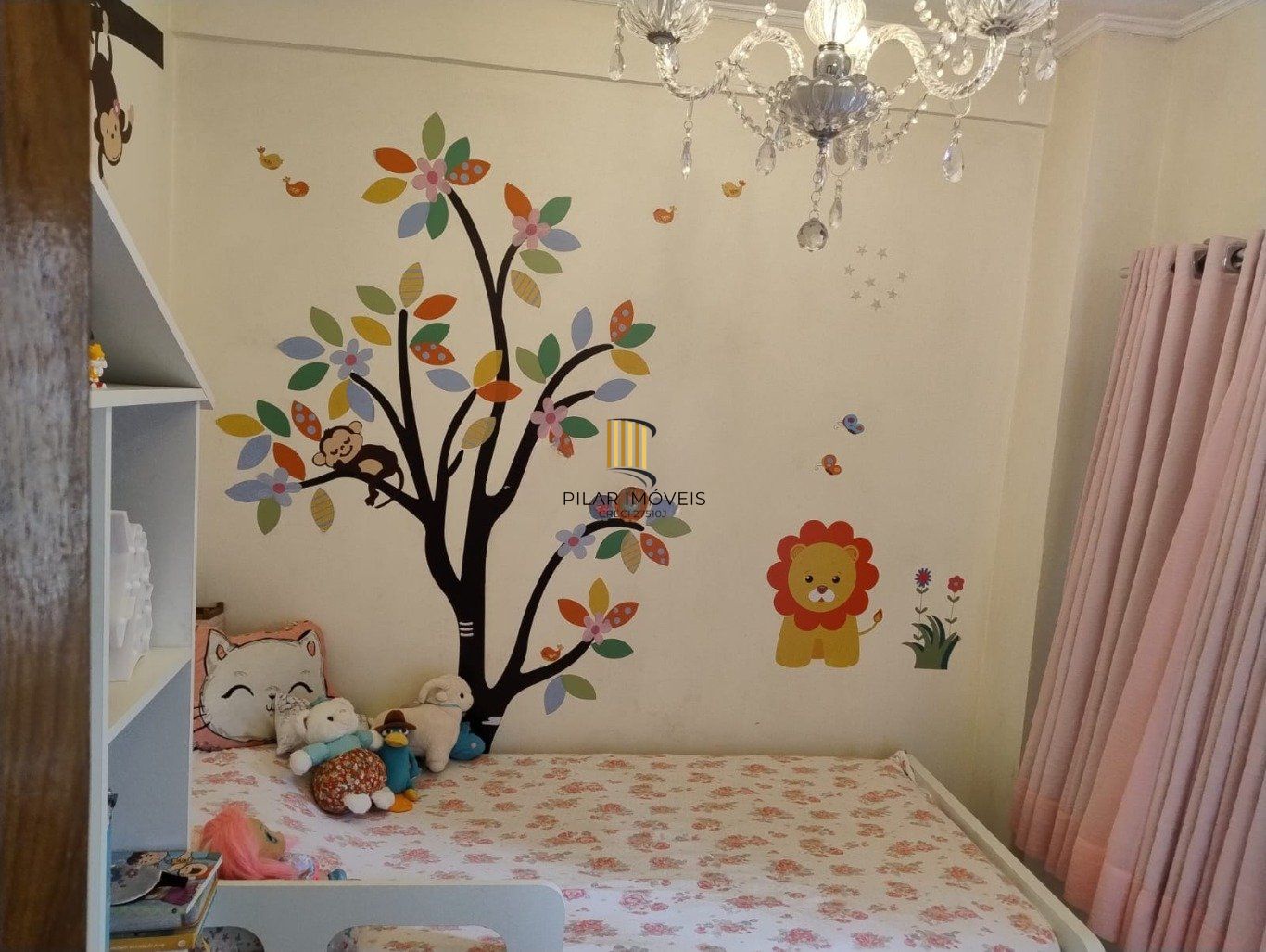 Apartamento 3 quartos com suíte e pátio com 2 vagas no Bairro Passo da Areia