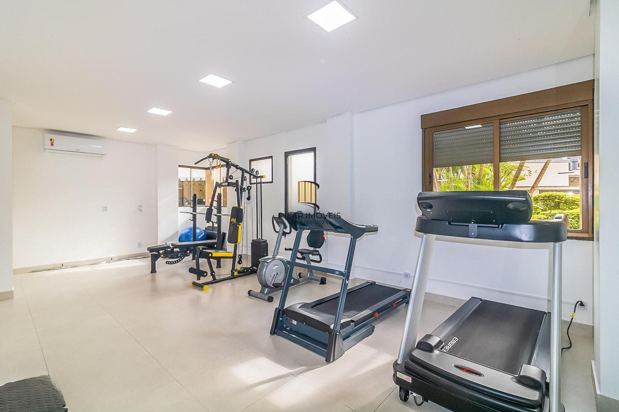 Apartamento com 1 dormitório, 1 vaga e 47m² à venda em Boa Vista, Porto