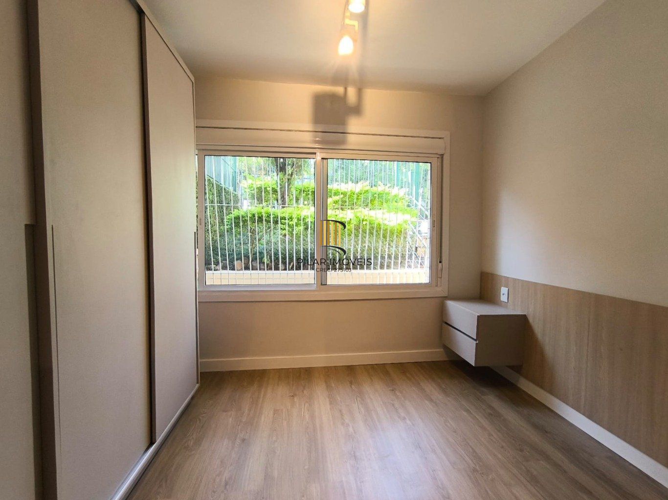 Apartamento de 1 dormitório térreo semi mobiliado  bairro Petrópolis - Pilar Imóveis