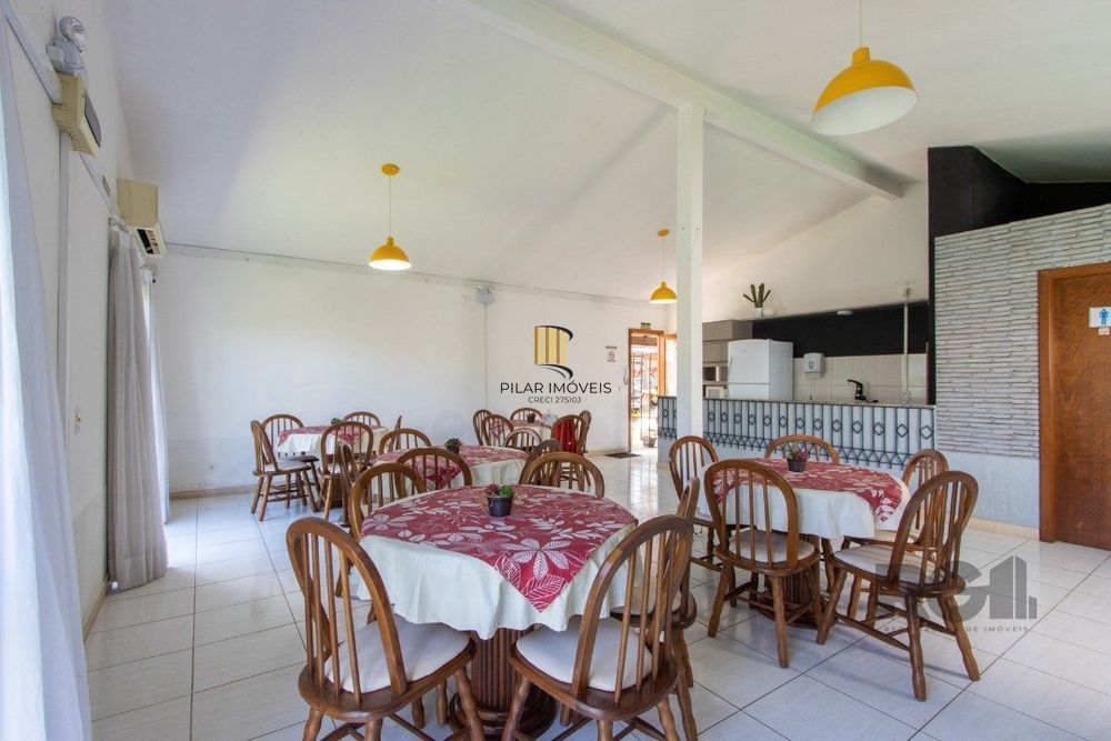 Casa Sobrado semi mobiliada com 2 dormitórios Avenida Juca Batista 115m2