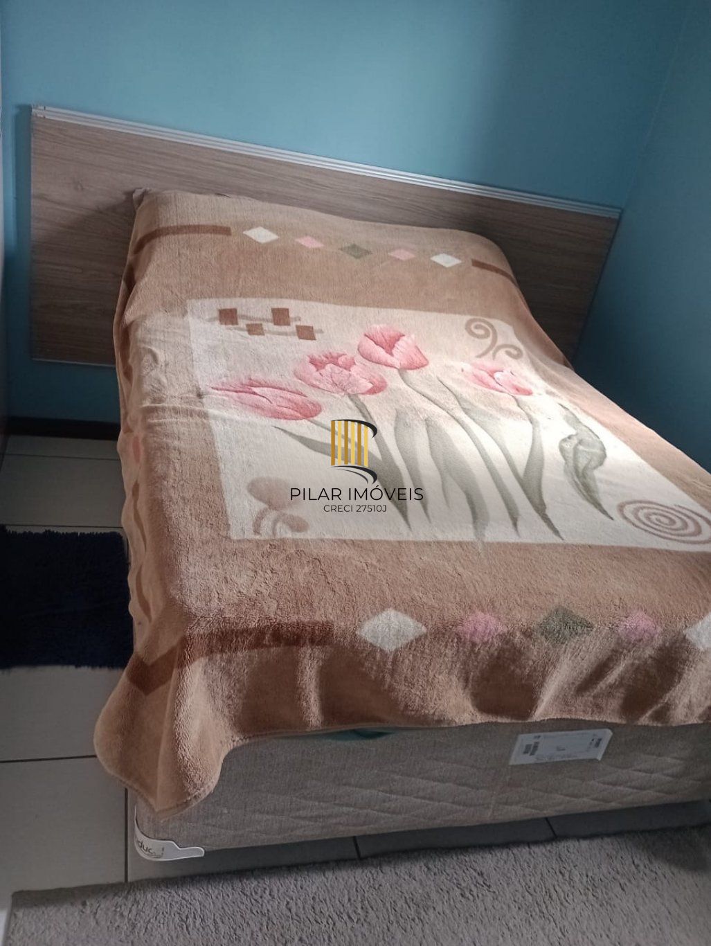 Casa de 2 dormitórios e 1 vaga de garagem em Canoas.