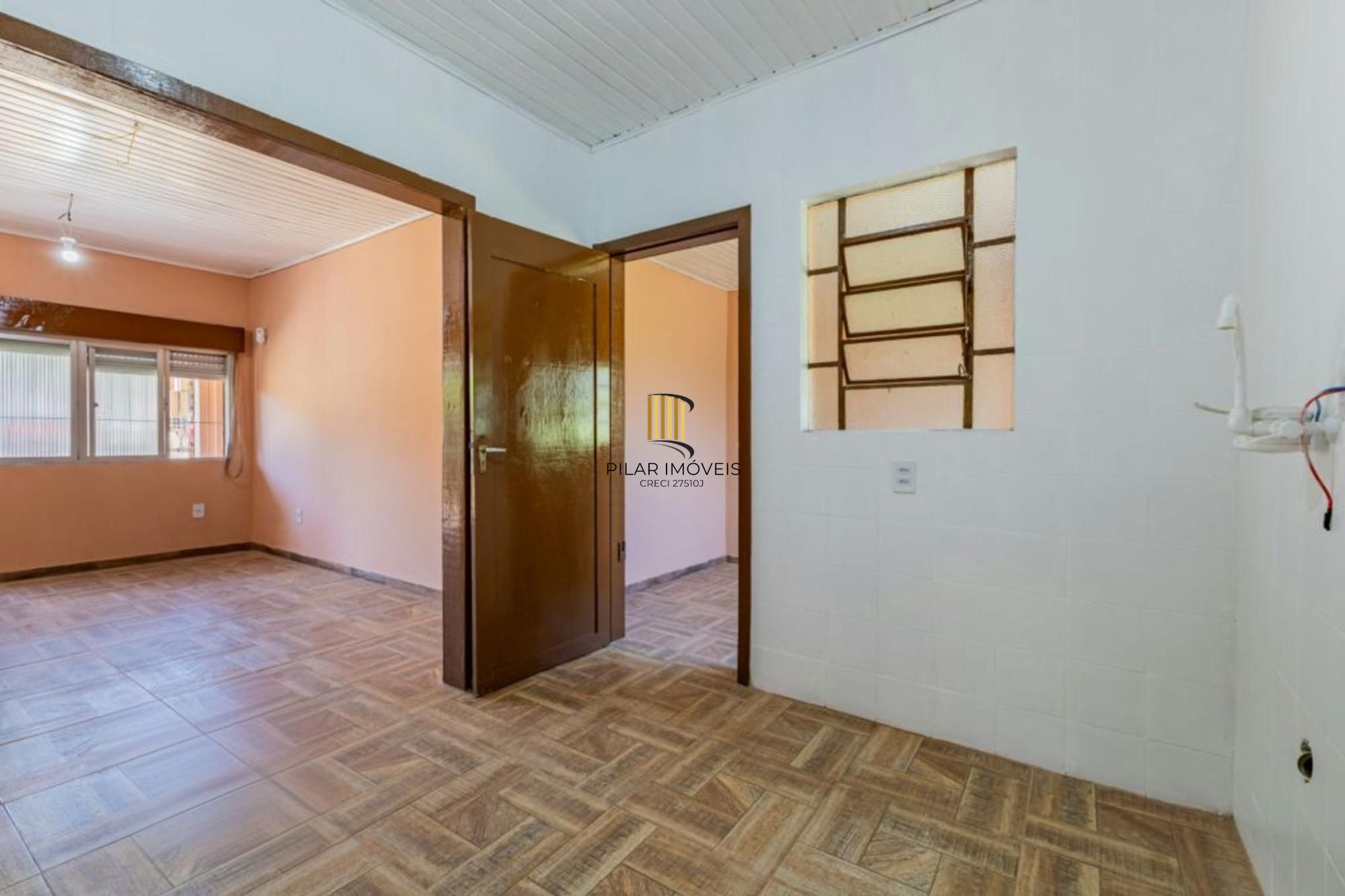 Casa com 3 Quartos e 2 vagas no Bairro Morro Santana