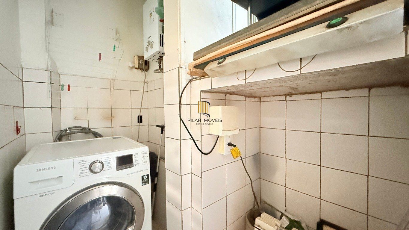Apartamento térreo com pátio no bairro Santana.