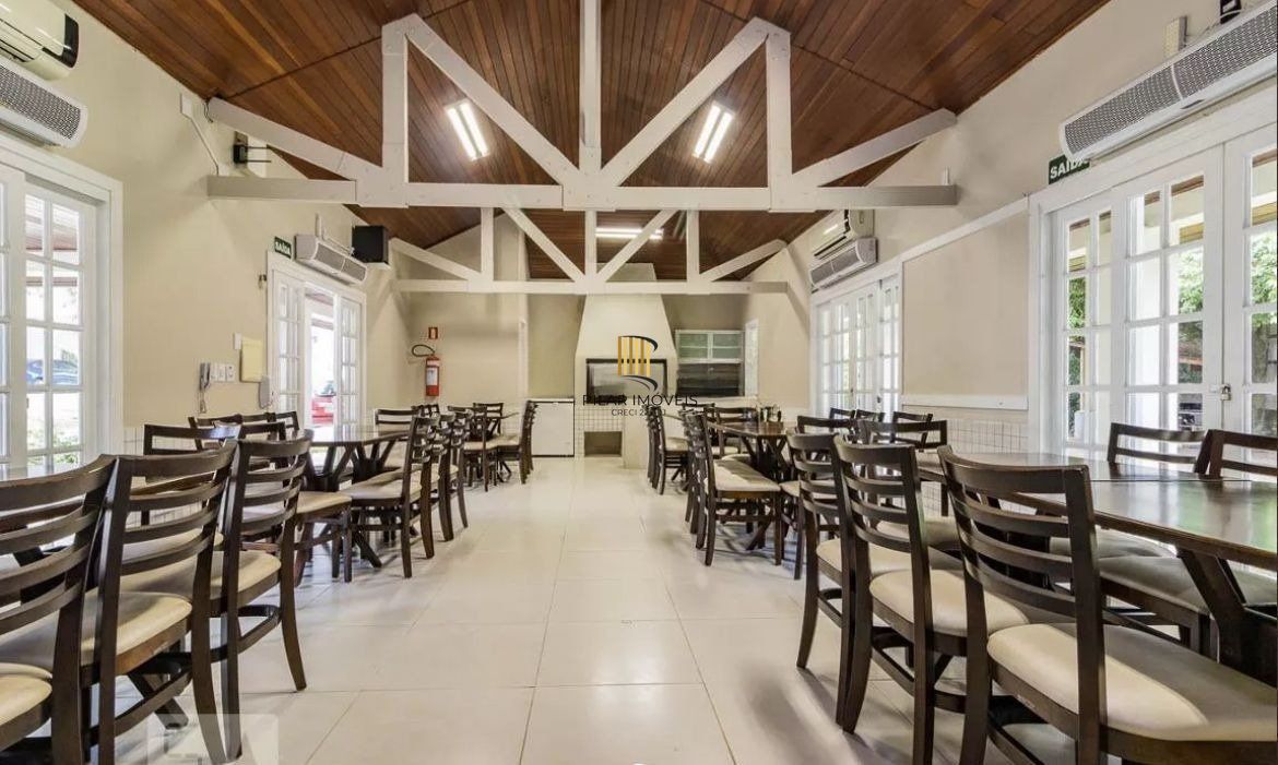Apartamento à venda com 2 quartos e 55m² no bairro Cristal