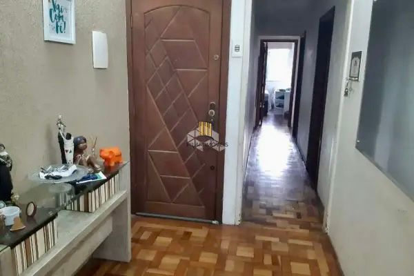 Apartamento à venda de 3 dormitórios, sacada e com 2 vagas no Bairro Rio Branco