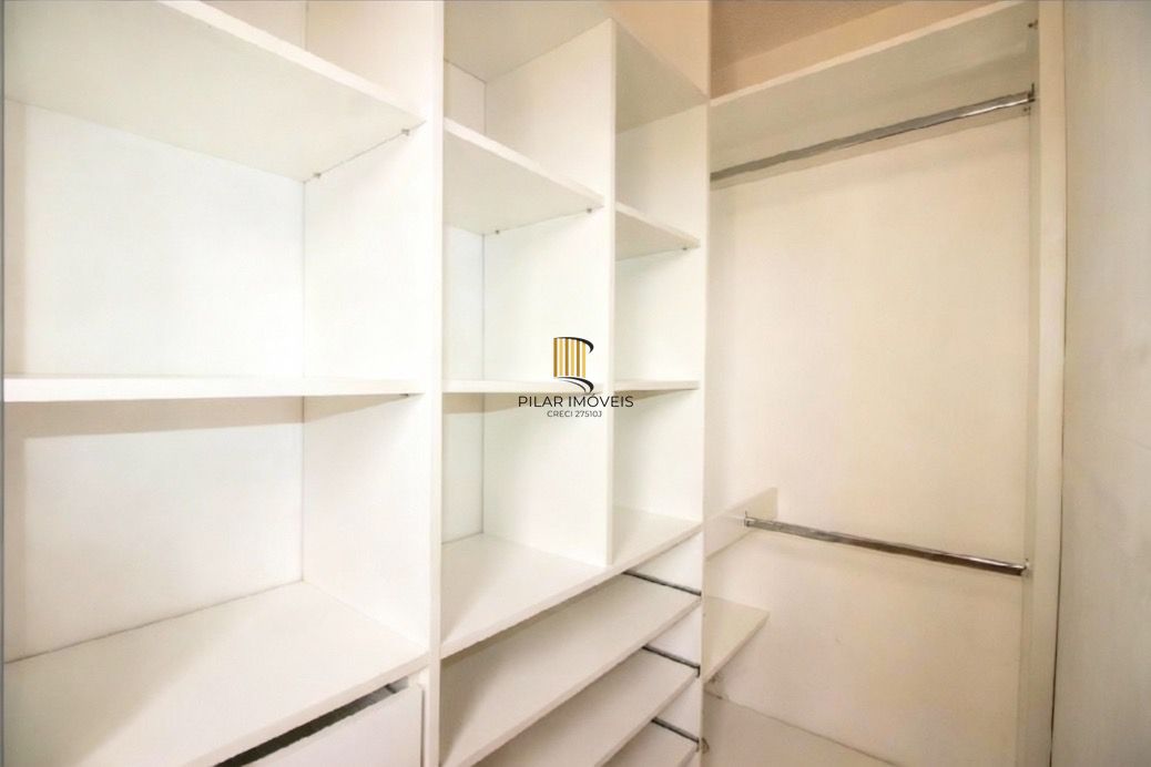 Apartamento  2 quartos com vaga no Bairro Jardim Leopoldina Porto Alegre