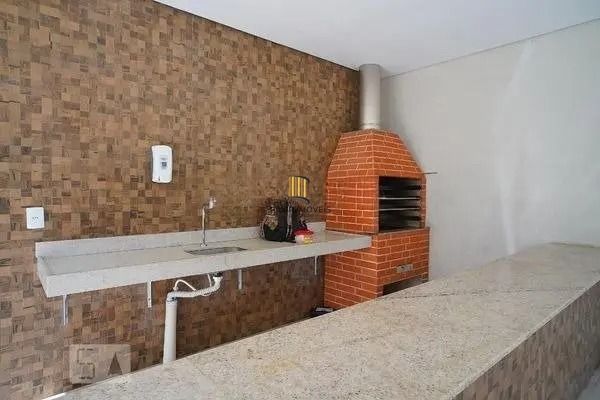 Apartamento de 2 dormitórios com 1 vaga no Bairro Morro Santana.
