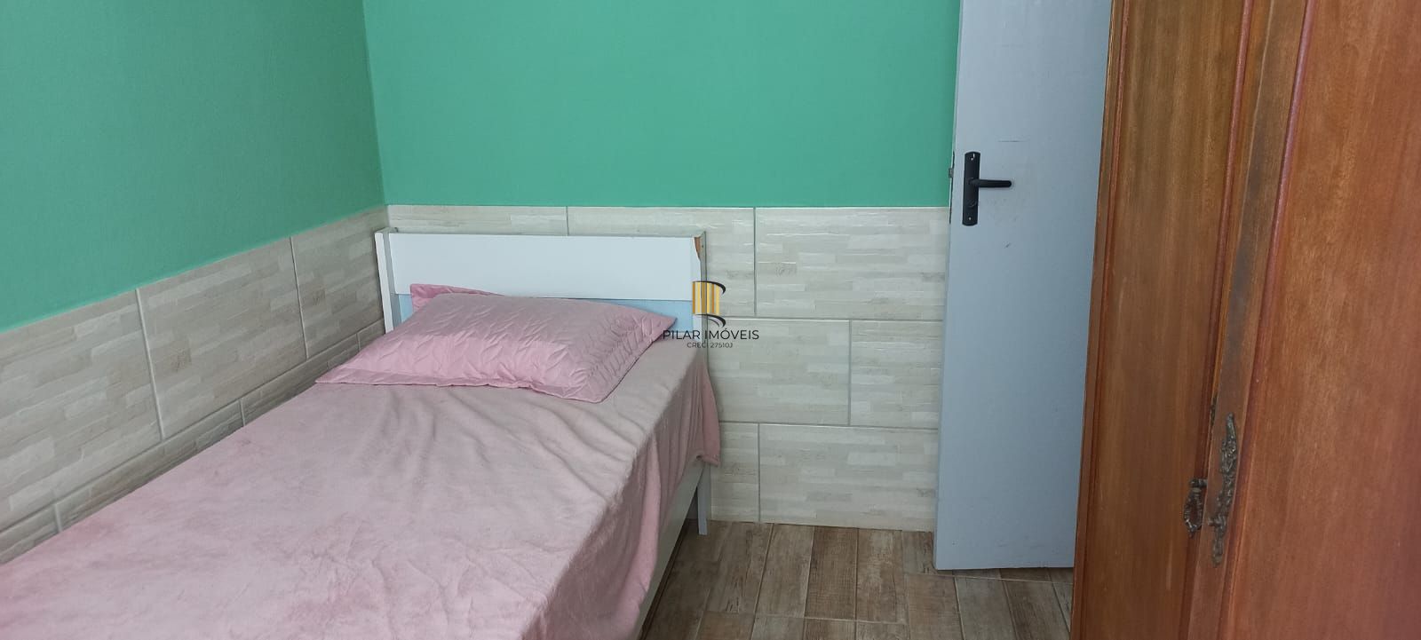 Casa com 4 dormitórios em Viamão
