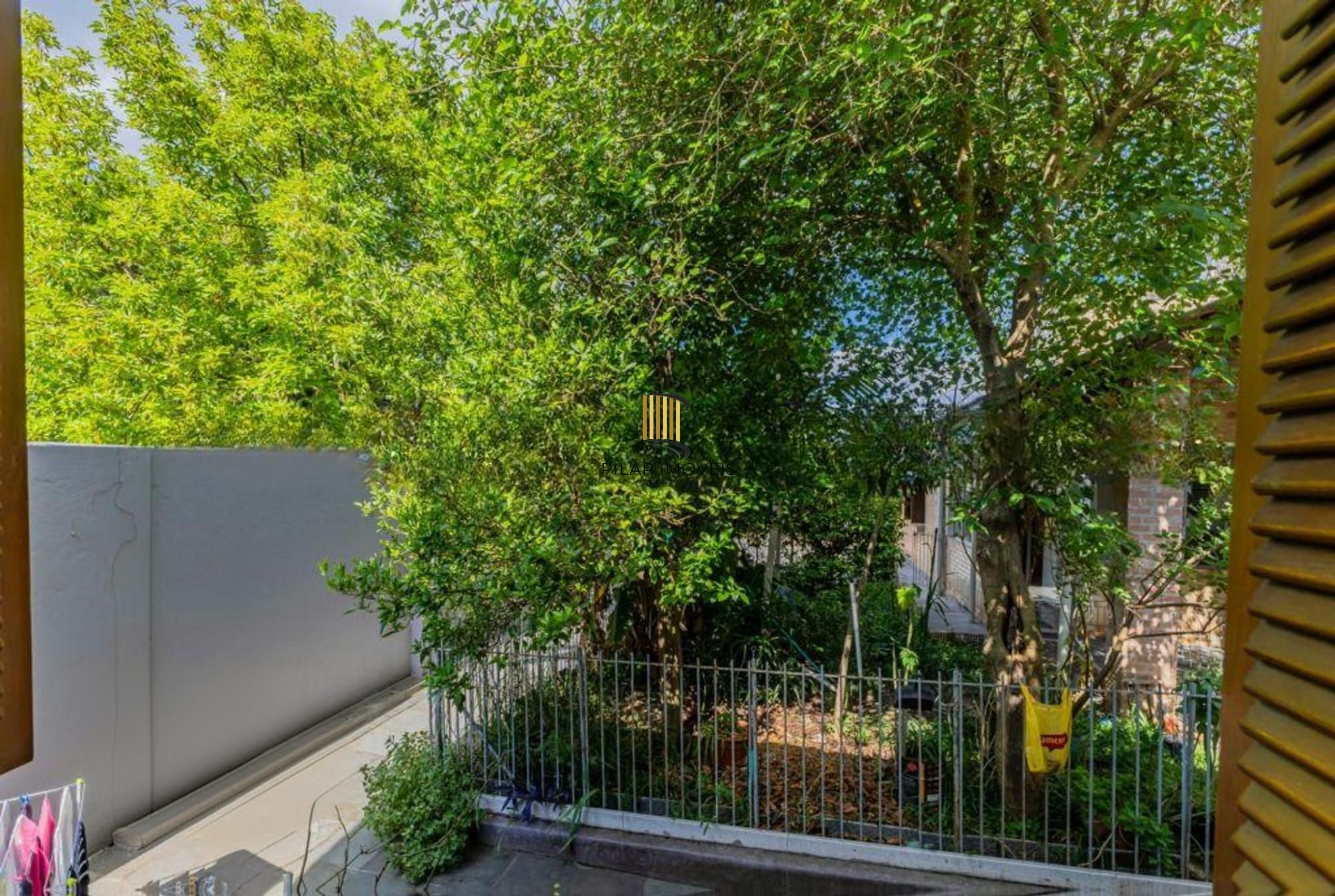 Casa com 1.640,00m², 3 dormitórios, 4 vagas à venda Rua Marista.