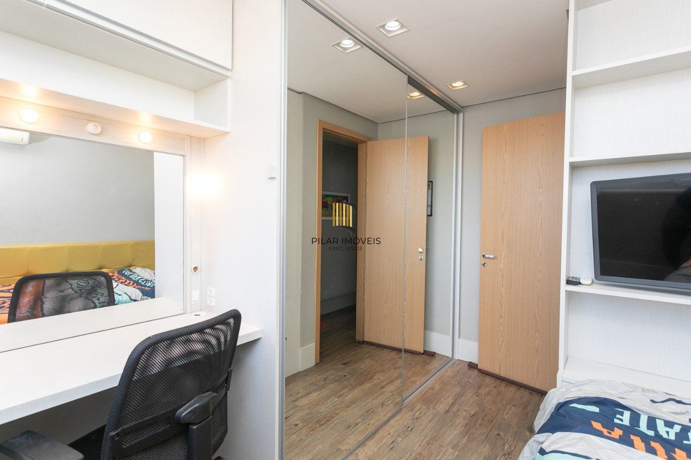 Apartamento com 3 quartos, 1 Suíte, 2 vagas e 83m² à venda em Jardim Lindóia.
