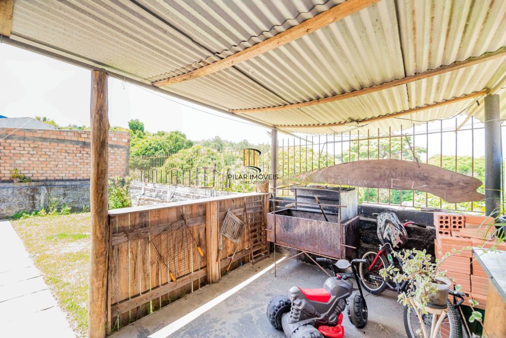 Casa com 3 quartos e 4 vagas à venda em Vila Nova