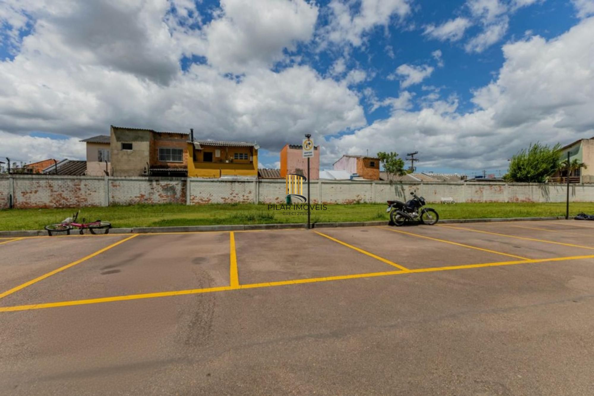 Apartamento de 2 dormitórios, 1 vaga de garagem no bairro Igara em Canoas.
