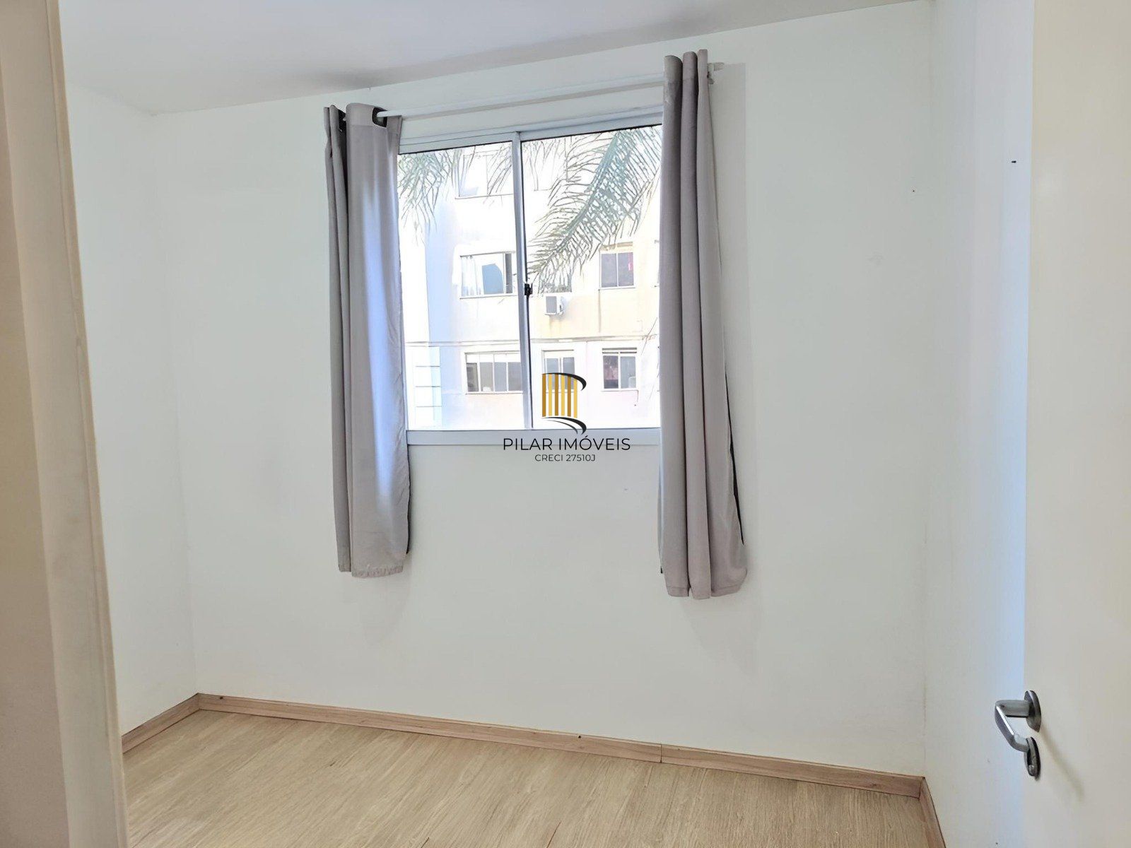 Apartamento 2 quarto, 1 vaga e piscina no bairro São Sebastiao