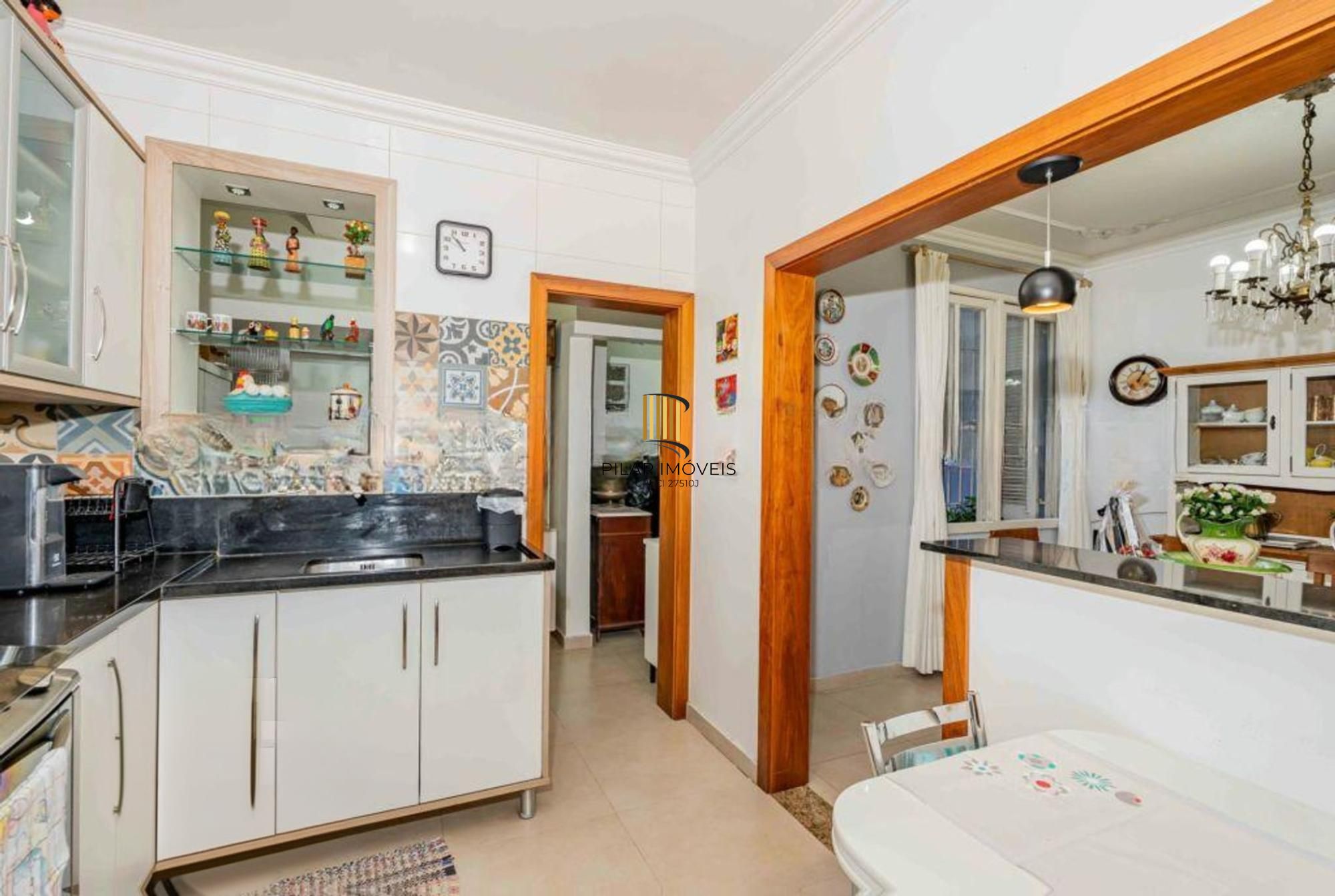 Apartamento Garden, 3 dormitórios, 1 suíte, 1 vaga, churrasqueira no bairro Santana.