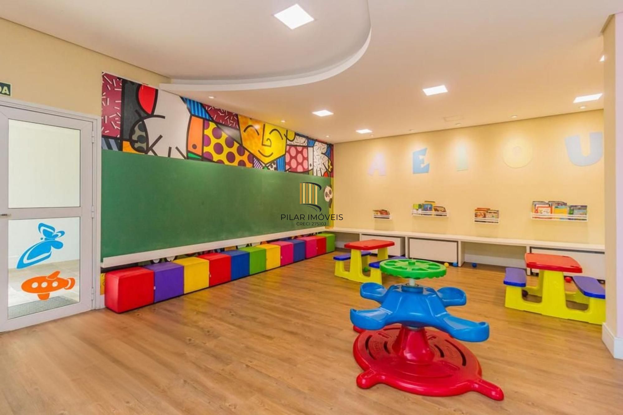 Apartamento 3 quartos, 3 suítes, elevador e 3 vagas bairro Passo da Areia.