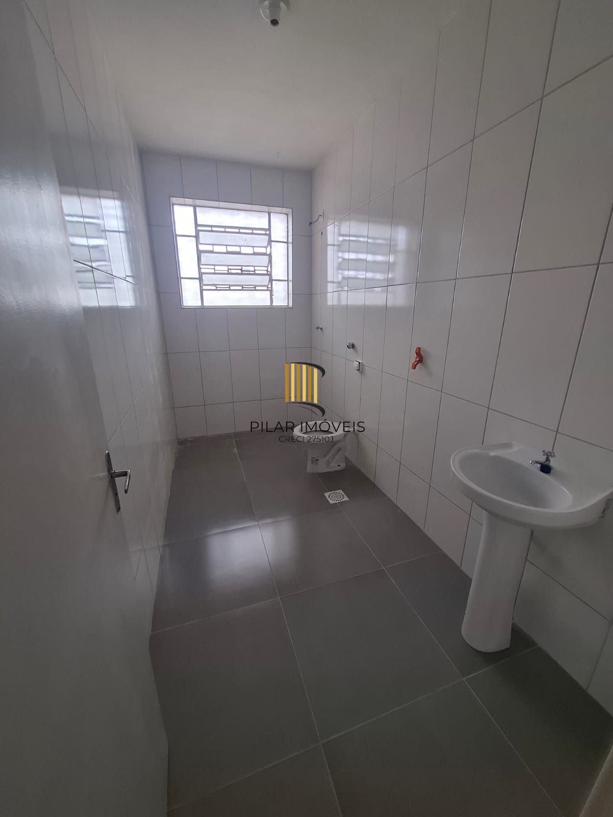 Apartamento com 108 metros privativos com 2 dormitórios na Rua Santa Cecilia.