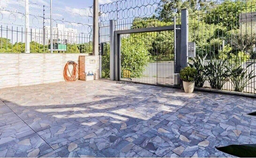 Casa com 3 quartos, 2 vagas e 266m² para vender - Jardim Planalto, Porto Alegre