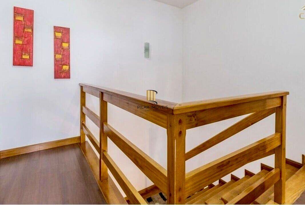 Casa com 3 quartos, 2 vagas e 266m² para vender - Jardim Planalto, Porto Alegre