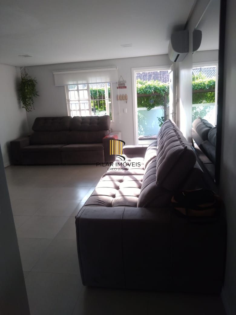 casa de 3 dormitórios no Porto Verde Porto Alegre