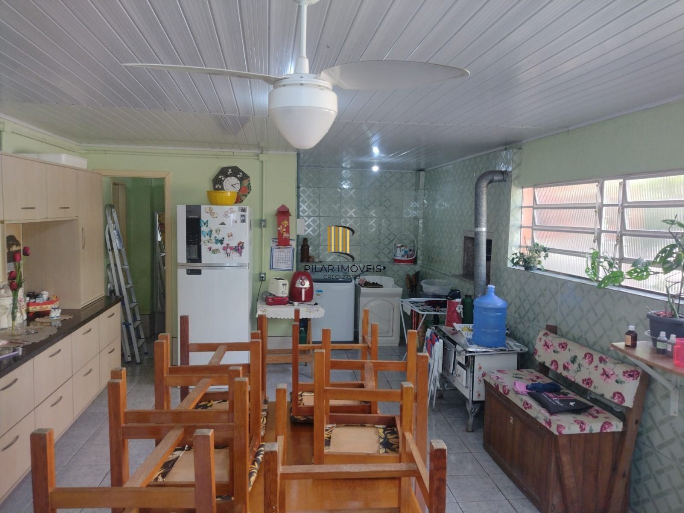 Casa de 3 Quartos e 2 Vagas de garagem em Cachoeirinha.