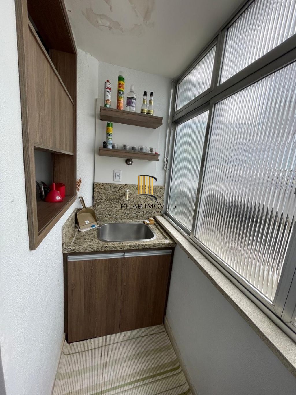 Apartamento à venda com 2 dormitórios no Bairro Cristo Redentor