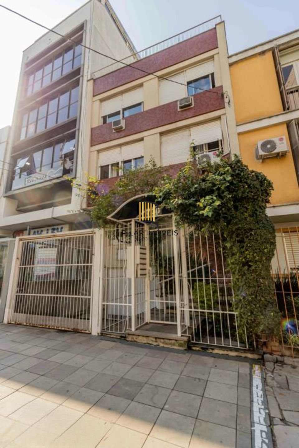 Apartamento de 3 dormitórios bairro Bom Fim