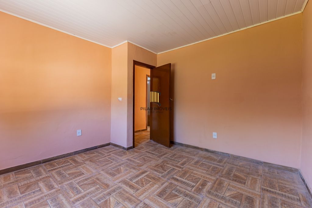 Casa com 3 Quartos e 2 vagas no Bairro Morro Santana