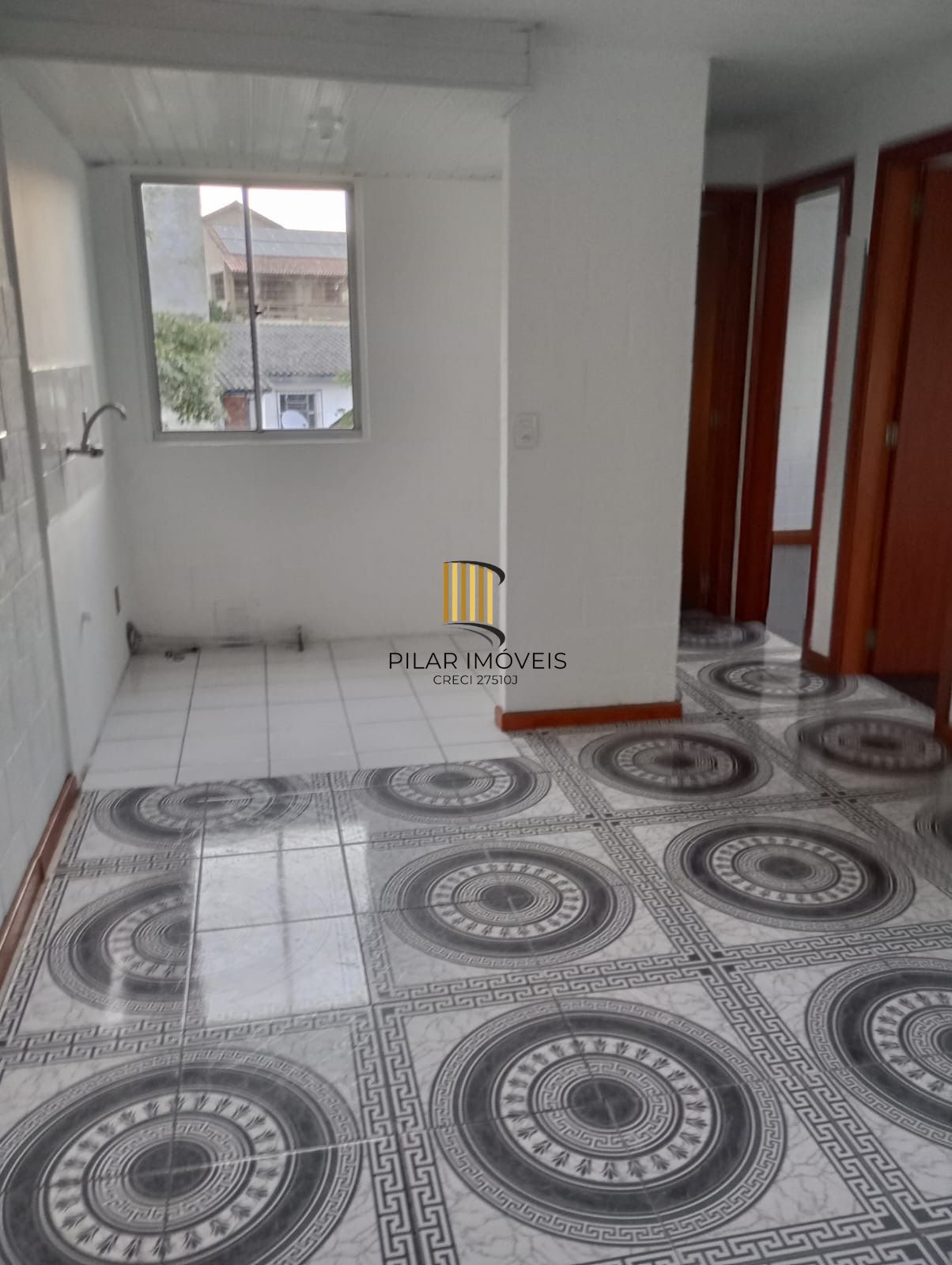 Apartamento com 2 dormitórios Vaga de garagem no Bairro Vila Nova, Porto Alegre