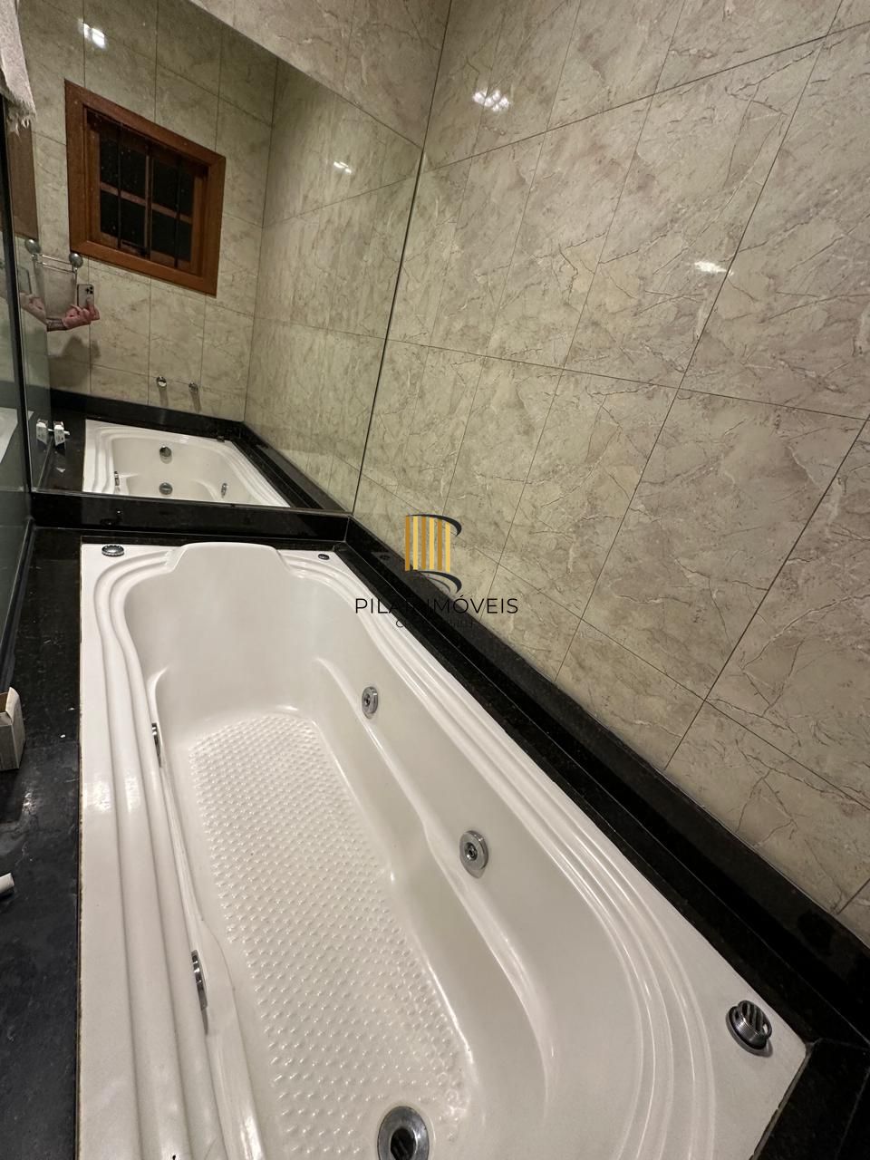 Casa Alto Padrão Mobiliada com Jacuzie Suíte Master