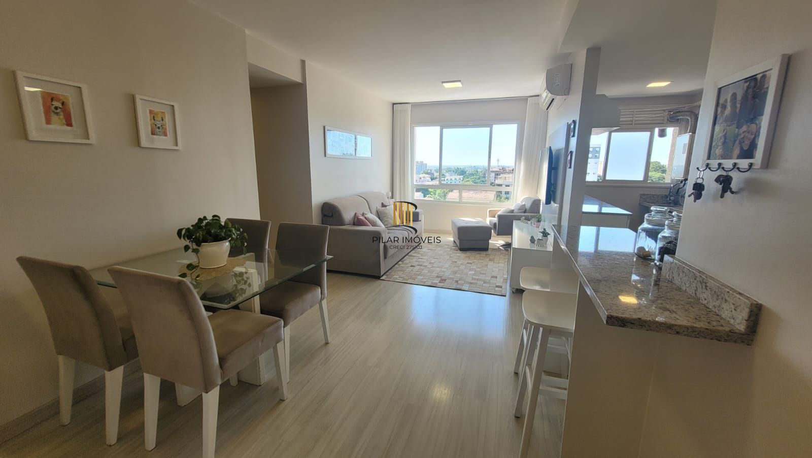 Apartamento mobiliado de 2 quartos, elevador e 1 vaga Jardim Lindóia