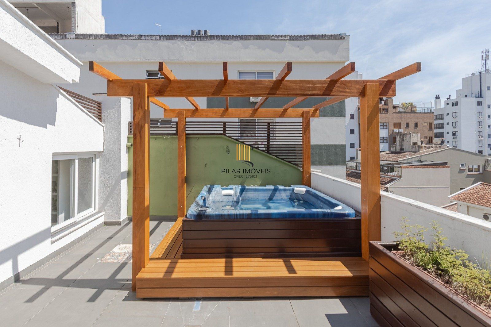 Cobertura com 2 quartos, Jacuzzi, Área gourmet e vaga coberta bairro Rio Branco