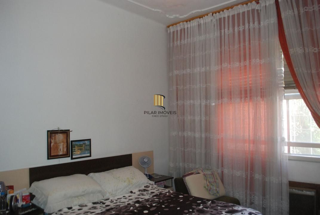 Casa com 4 Quartos e 4 vagas de garagem no Bairro Vila Ipiranga