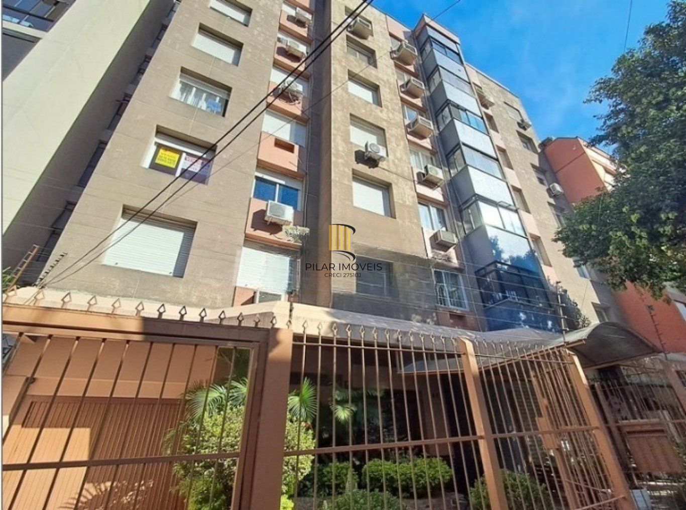 Apartamento com 2 quartos e 1 vaga à venda em Centro Histórico.