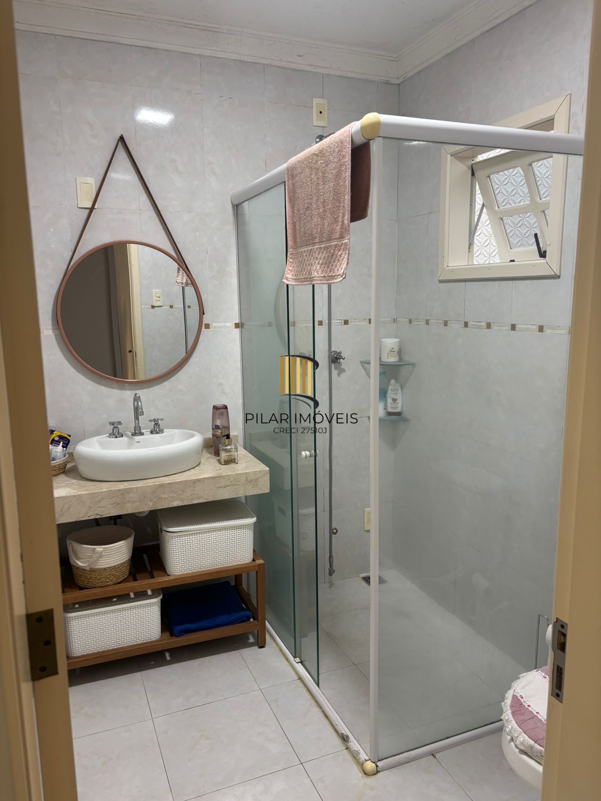 Casa com 2 quartos 2 suítes, 2 vagas e 99m² à venda em Hípica, Porto Alegre.