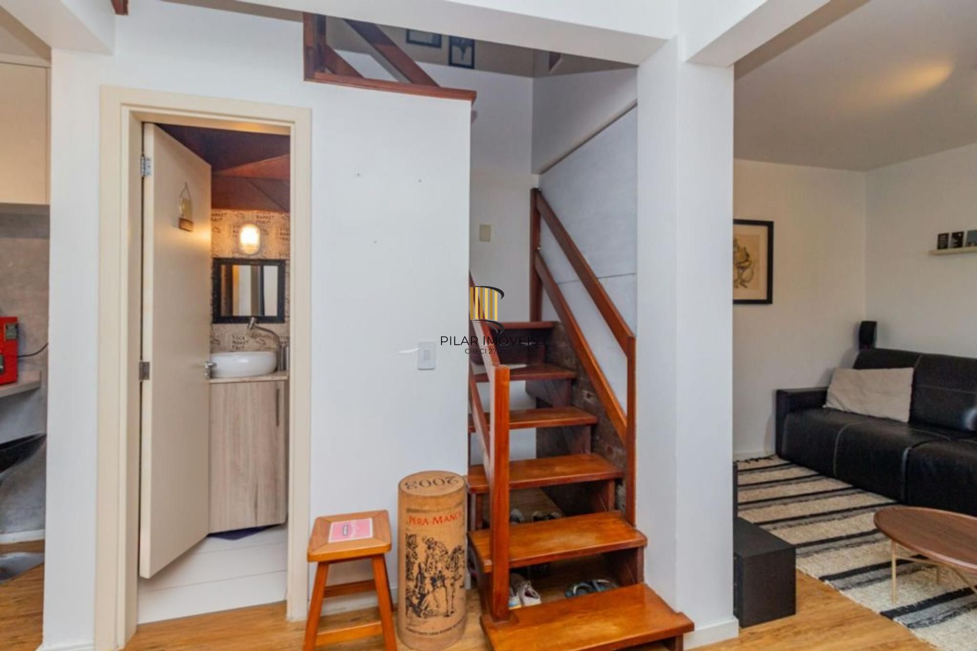 Casa em condomínio fechado de 3 quartos, suíte,2 vagas no bairro Mário Quintana