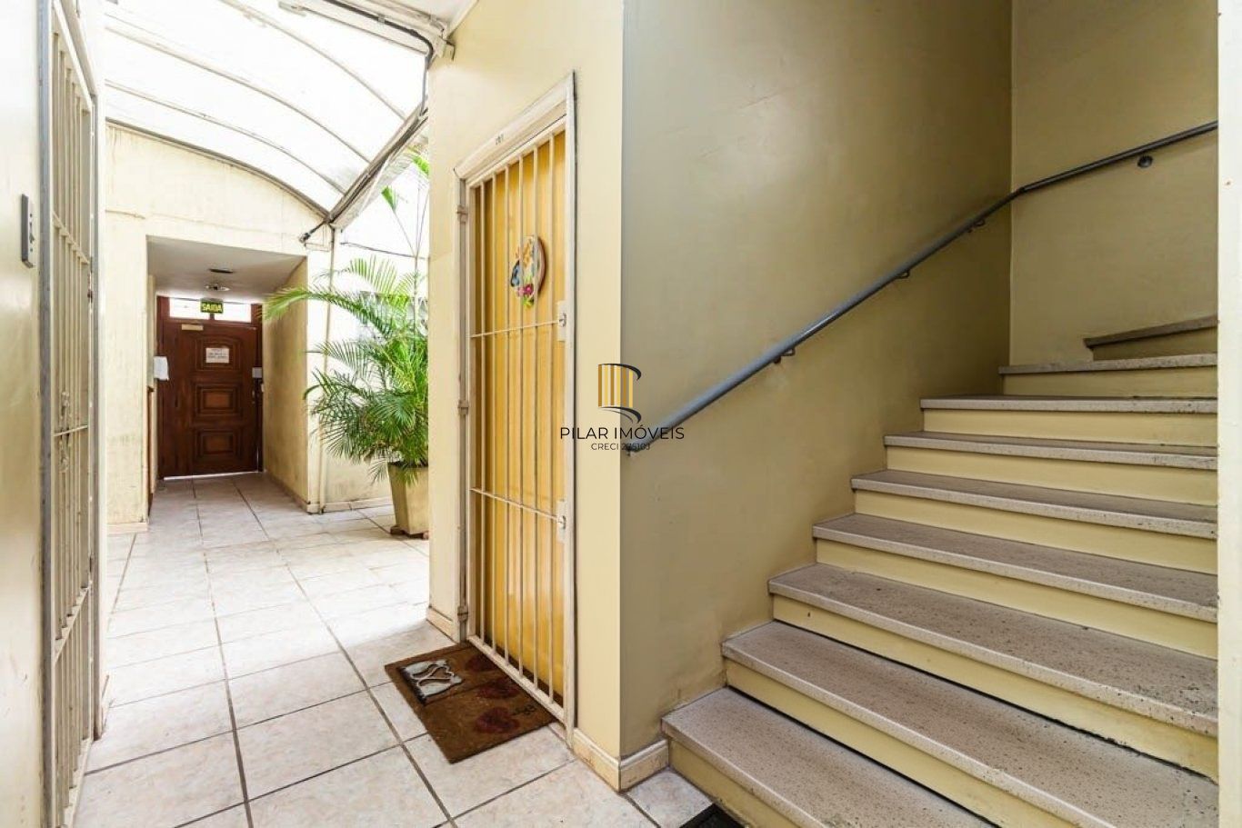 Apartamento à venda com 2 dormitórios 69 m² no Bairro Menino Deus