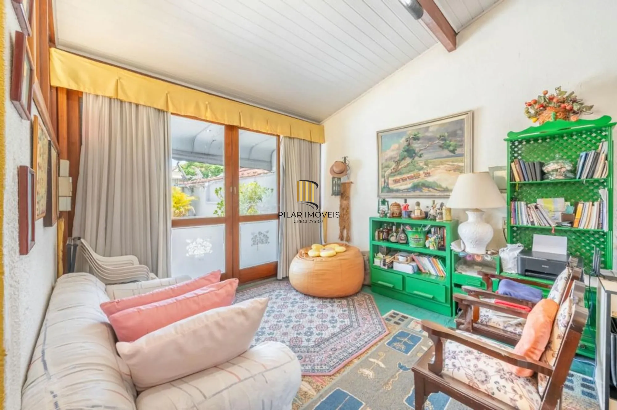 Casa 3 quartos, 2 suítes, 3 vagas no Rio Branco