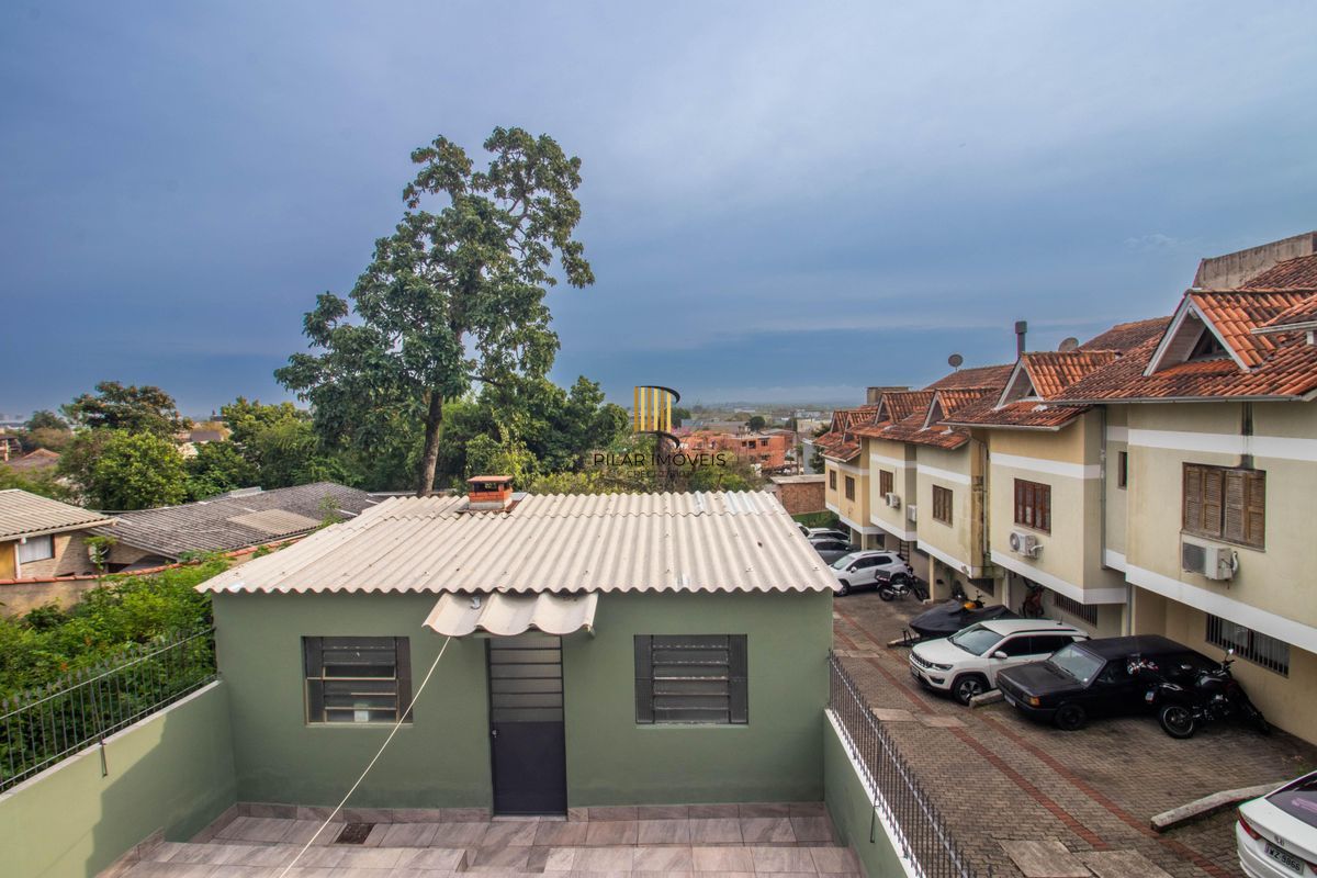 Casa com 3 dormitórios no Bairro Jardim Floresta