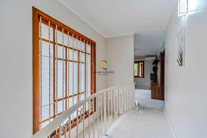 Casa com pátio 4 dormitórios 4 vagas Residencial ou Com. Partenon Porto Alegre