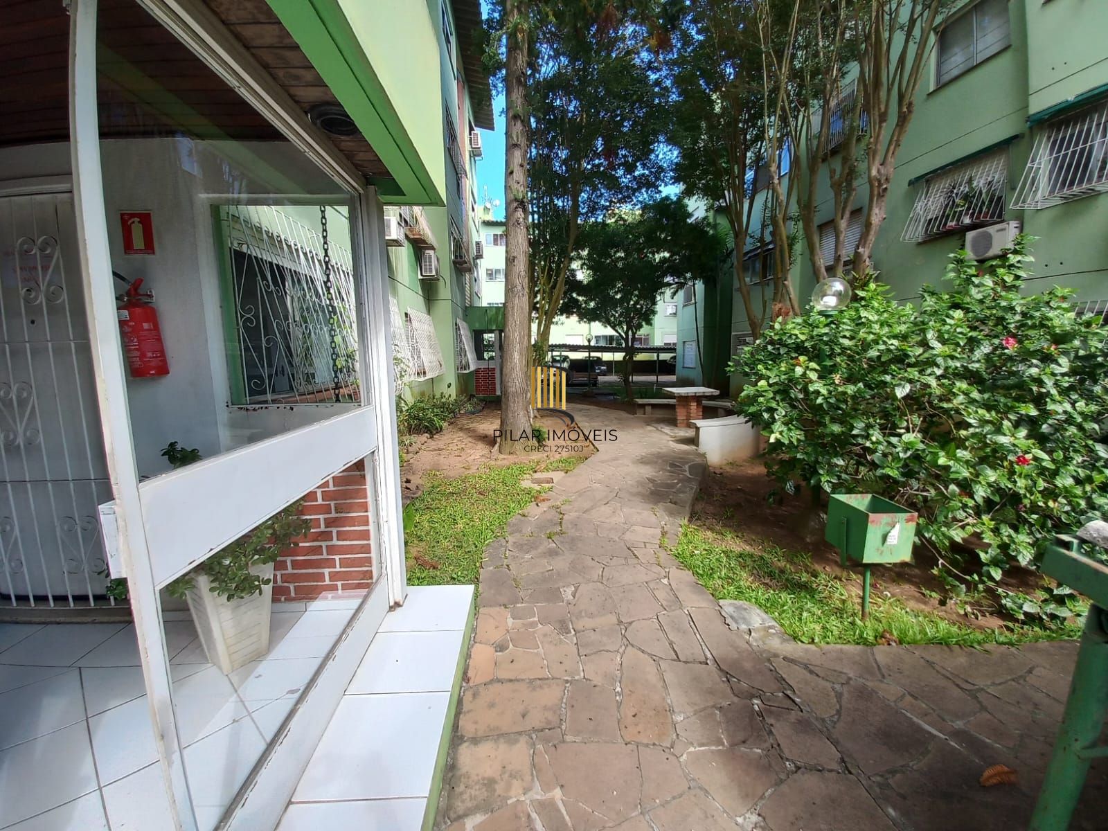 Apartamento com 2 dormitórios no bairro Jardim Itu.