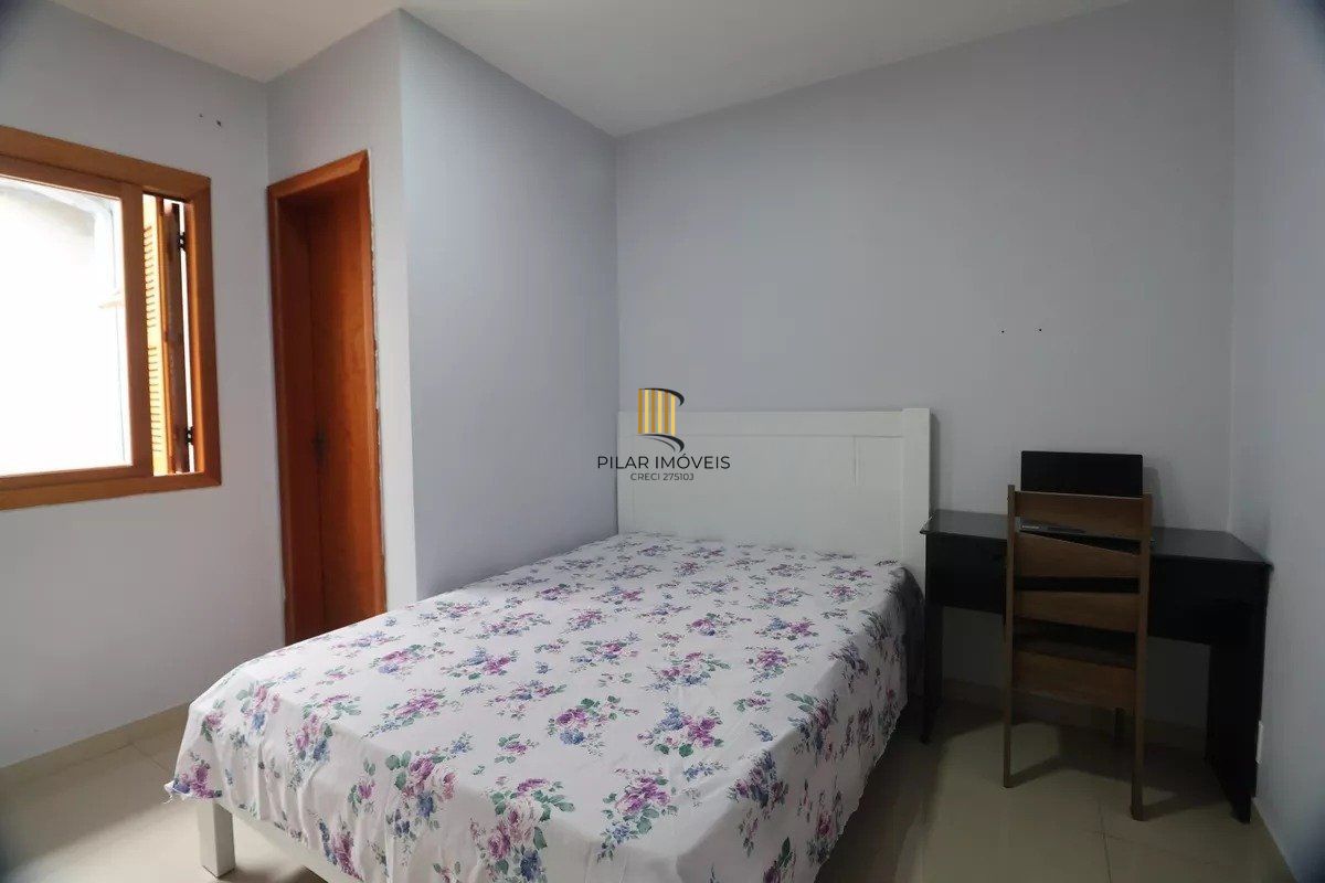 Casa de 2 quartos e 2 vagas de garagem no bairro São José Canoas.