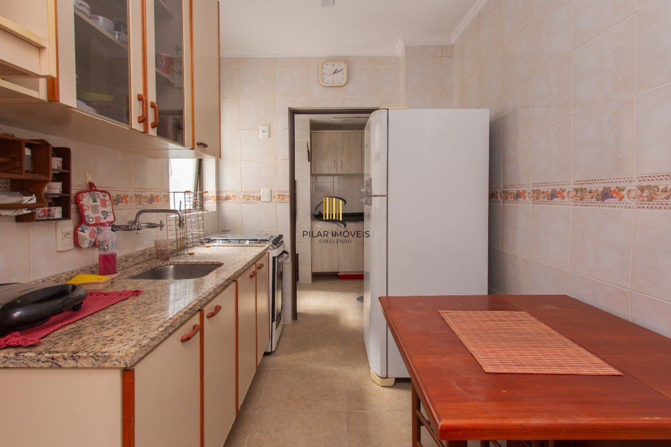 Apartamento mobiliado 2 quartos com suíte e vaga no Rio Branco