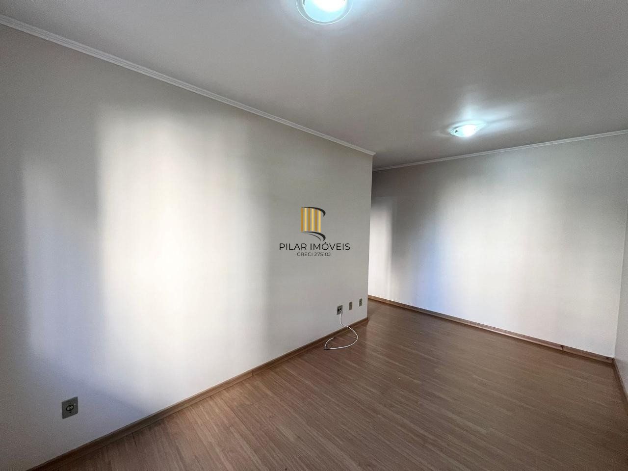 Apartamento de 2 quartos, elevador 1 vaga de garagem em Canoas.